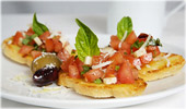 Toasts feta-tomate-basilic